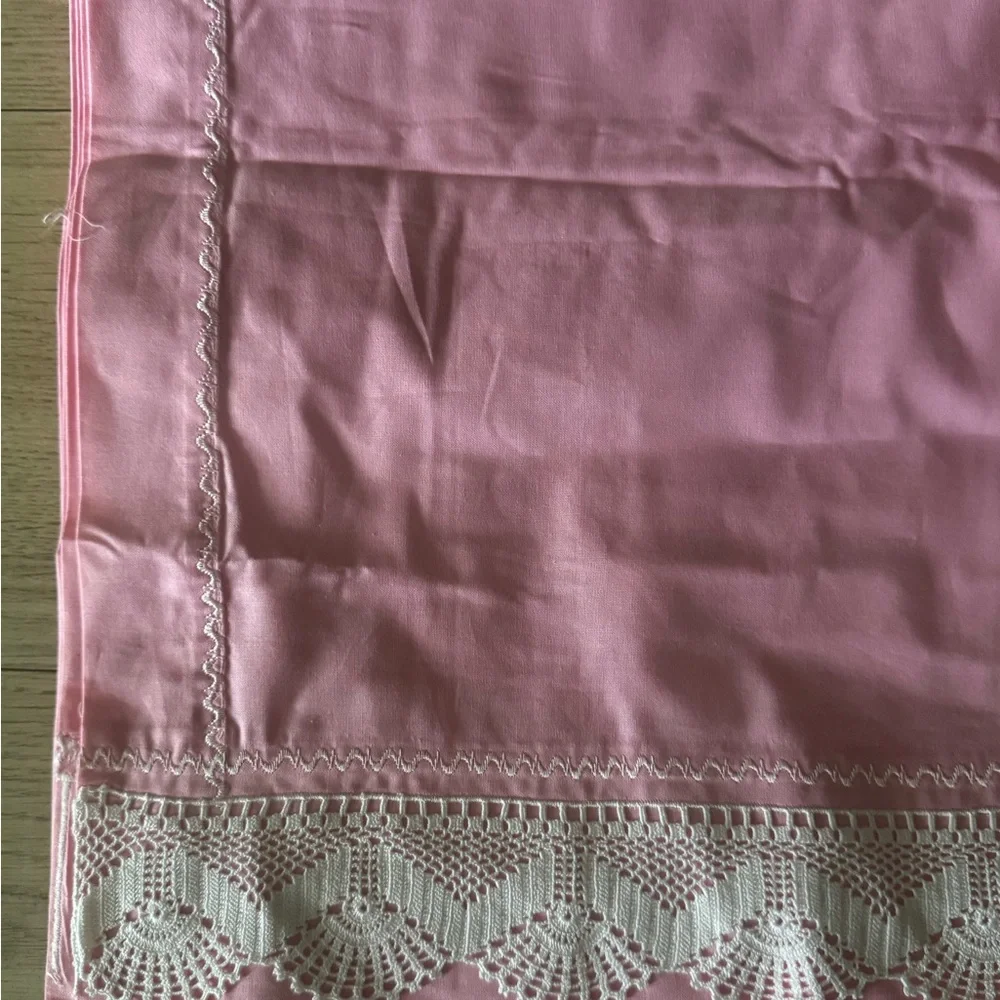 New Vintage Pink Cotton Sheet and Pillowcase Set Crochet Lace Cottagecore twin